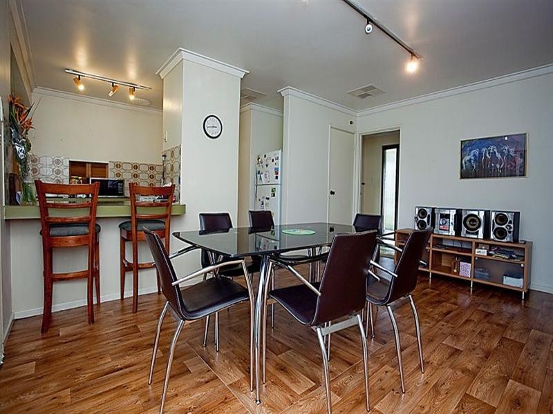 6 Nangkita Road, Kalamunda WA 6076