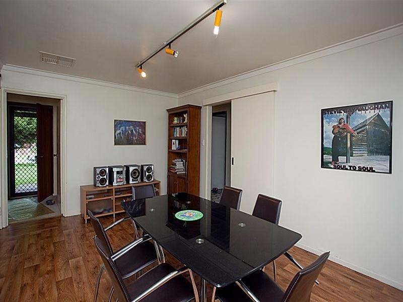 6 Nangkita Road, Kalamunda WA 6076