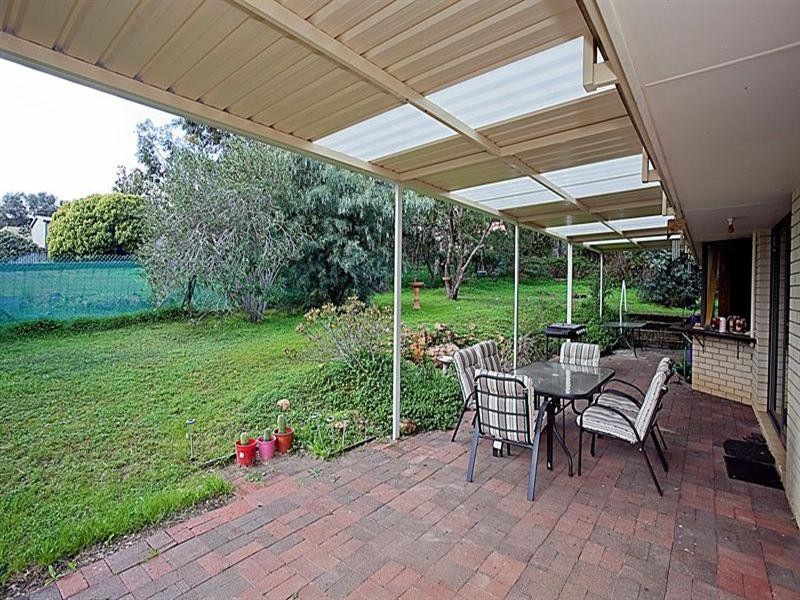 6 Nangkita Road, Kalamunda WA 6076