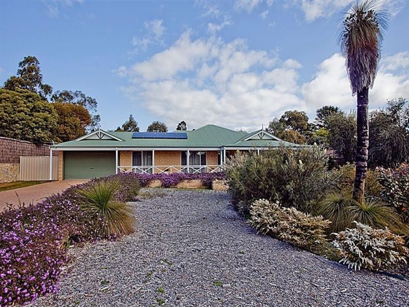 23 Cagney Way, Lesmurdie WA 6076