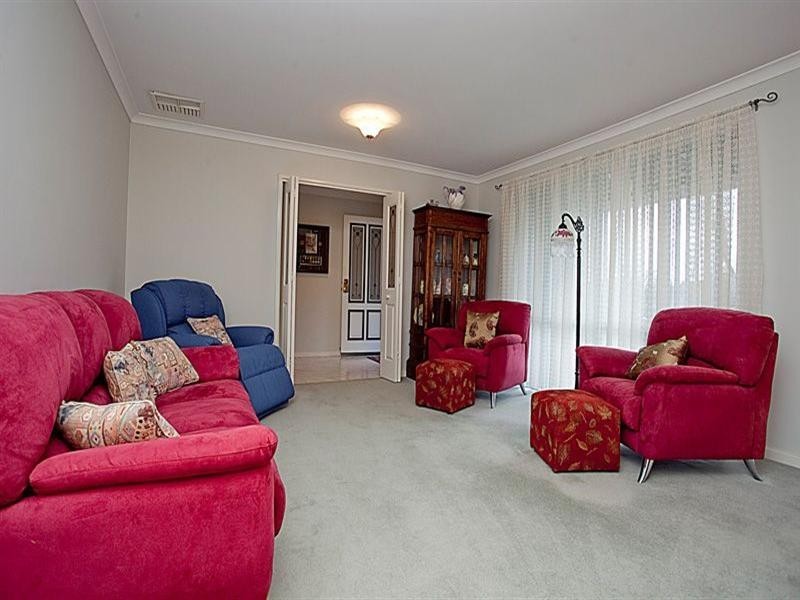 23 Cagney Way, Lesmurdie WA 6076