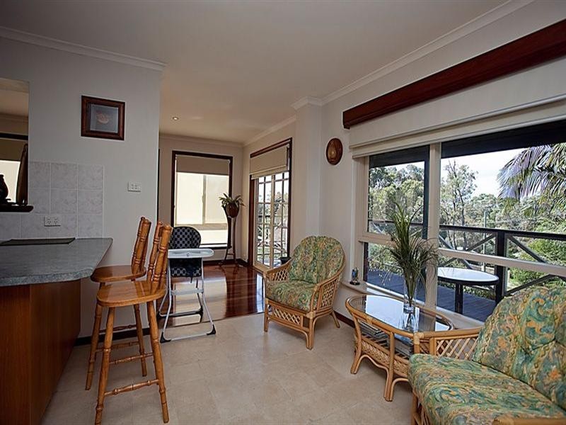 10 Valley Road, Kalamunda WA 6076