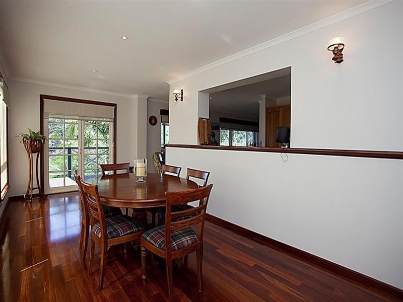 10 Valley Road, Kalamunda WA 6076