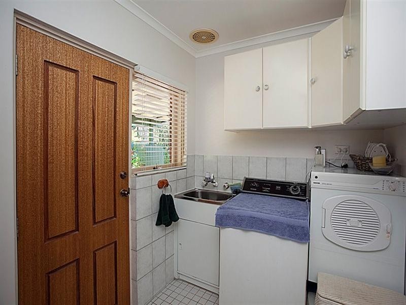 10 Valley Road, Kalamunda WA 6076