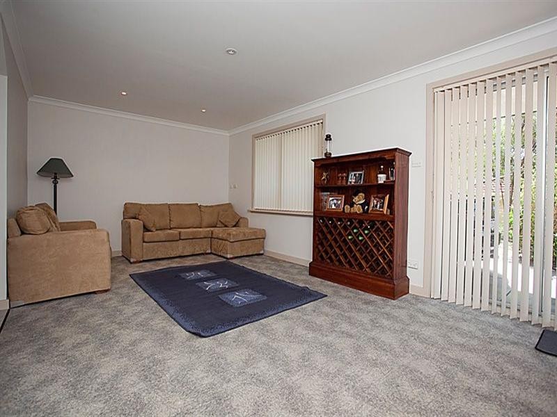 10 Valley Road, Kalamunda WA 6076