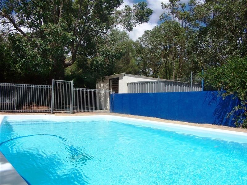 37 Ryan Way, Lesmurdie WA 6076