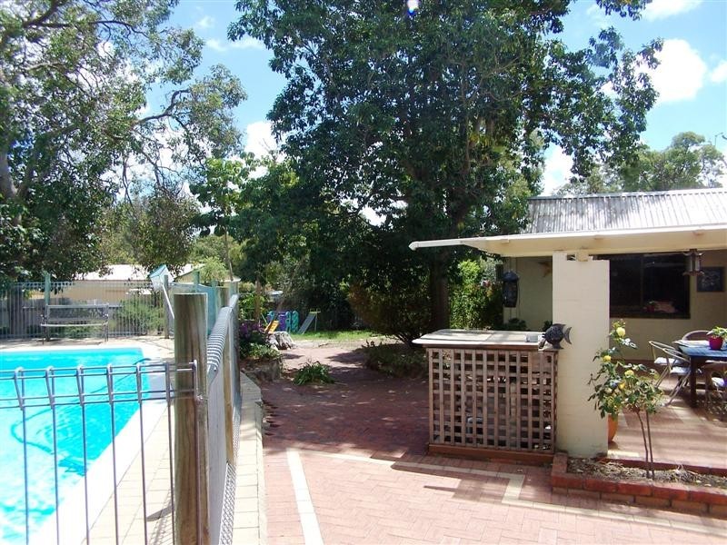 37 Ryan Way, Lesmurdie WA 6076