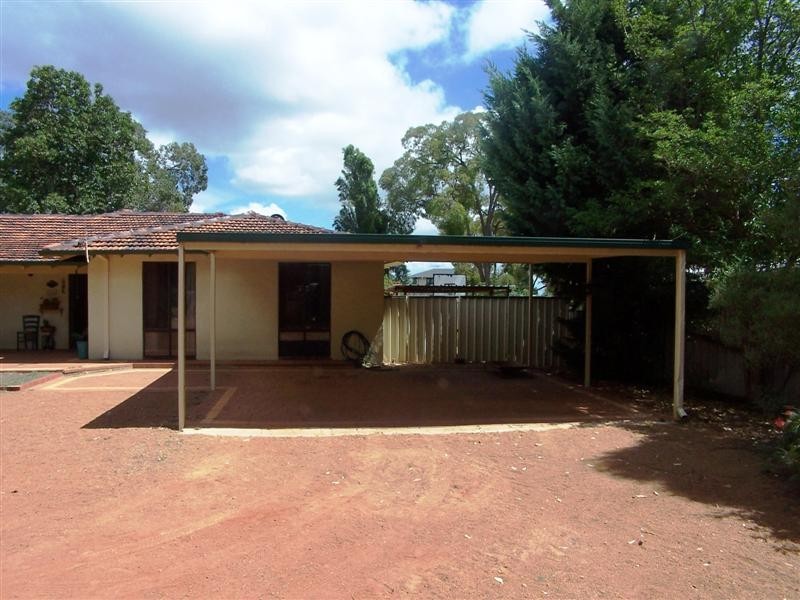 37 Ryan Way, Lesmurdie WA 6076