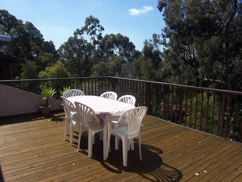 12 Coreen Way, Kalamunda WA 6076