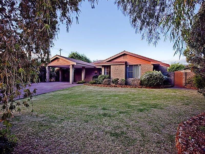 260 Grove Road, Lesmurdie WA 6076