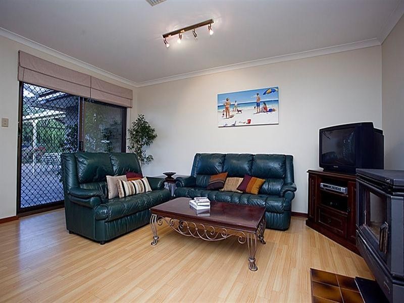 260 Grove Road, Lesmurdie WA 6076