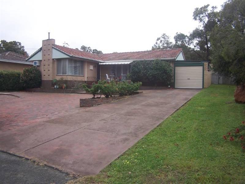 12 Blamire Road, Kalamunda WA 6076