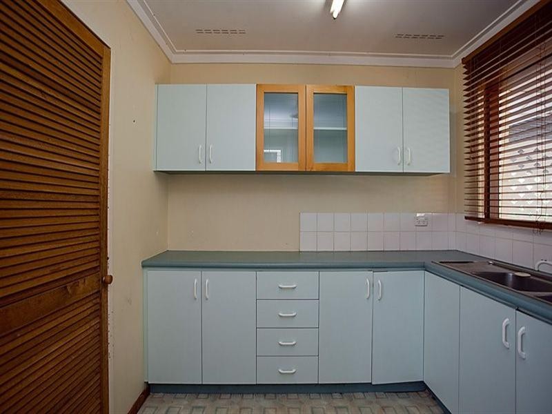 19 Dorchester Road, Forrestfield WA 6058