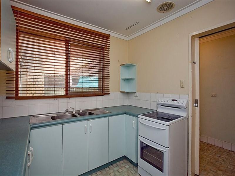 19 Dorchester Road, Forrestfield WA 6058