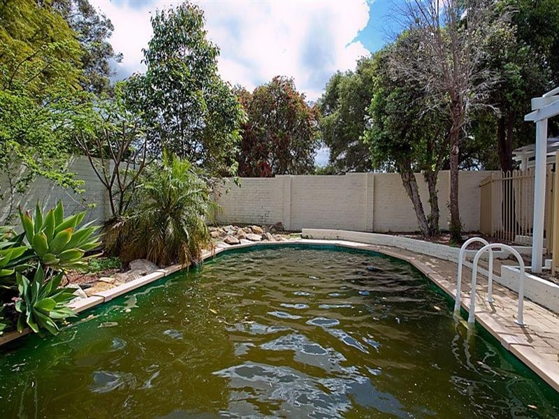 19 Dorchester Road, Forrestfield WA 6058