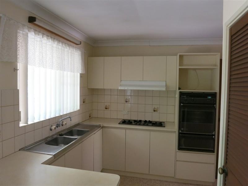 6 Brooks Street, Kalamunda WA 6076