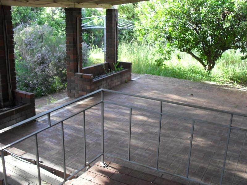 6 Brooks Street, Kalamunda WA 6076