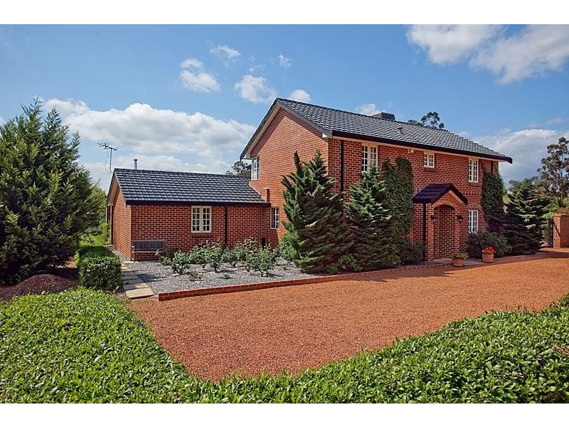 107 Mundaring Weir Road, Kalamunda WA 6076