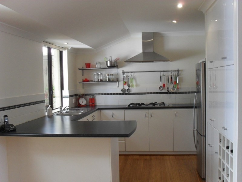 15 Snowball Road, Kalamunda WA 6076