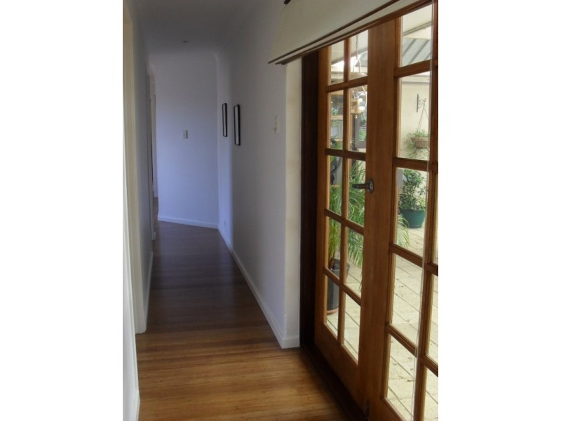 15 Snowball Road, Kalamunda WA 6076