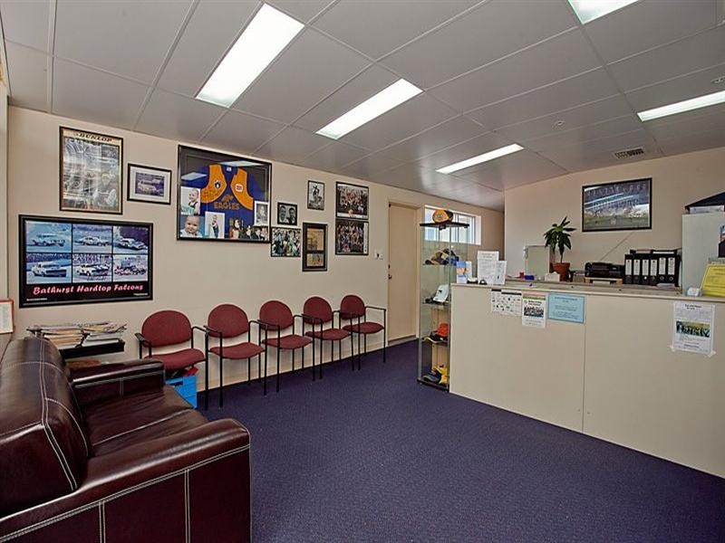 Unit 2/13 Mead, Kalamunda WA 6076