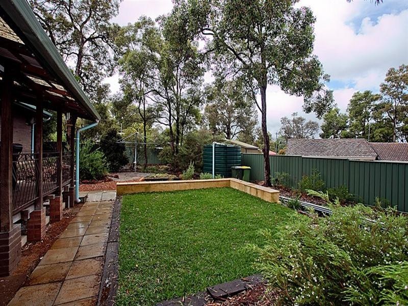 10 Crayden Road, Kalamunda WA 6076