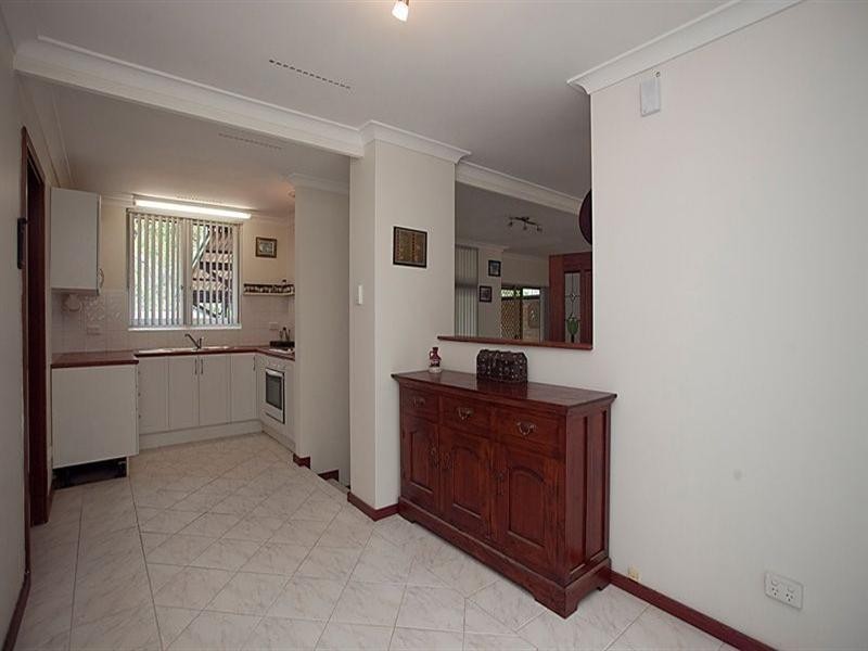 10 Crayden Road, Kalamunda WA 6076