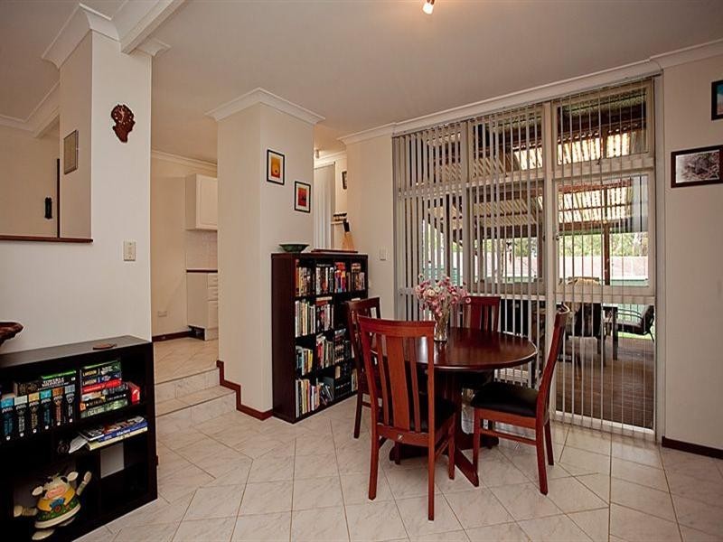 10 Crayden Road, Kalamunda WA 6076