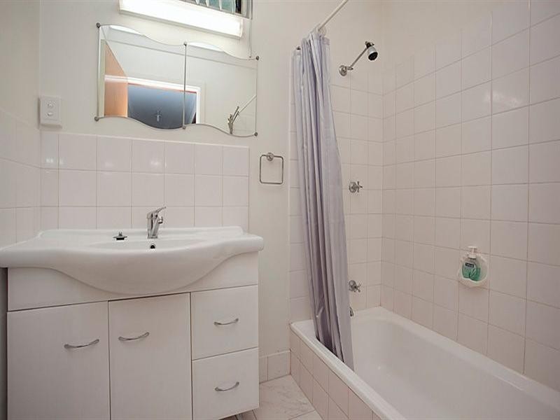 10 Crayden Road, Kalamunda WA 6076