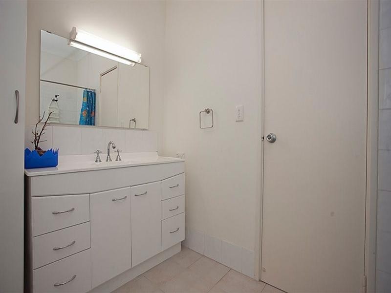 10 Crayden Road, Kalamunda WA 6076