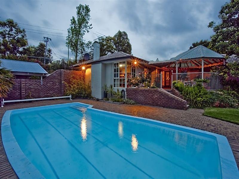 35 Hill Street, Gooseberry Hill WA 6076