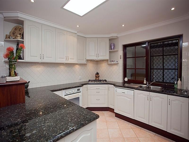 35 Hill Street, Gooseberry Hill WA 6076