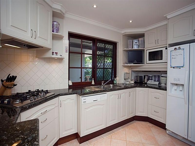 35 Hill Street, Gooseberry Hill WA 6076