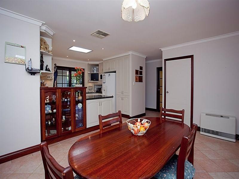 35 Hill Street, Gooseberry Hill WA 6076