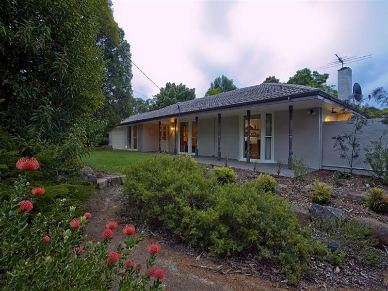 35 Hill Street, Gooseberry Hill WA 6076