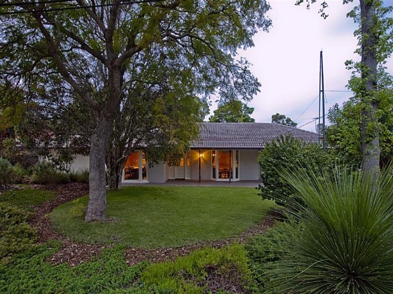 35 Hill Street, Gooseberry Hill WA 6076