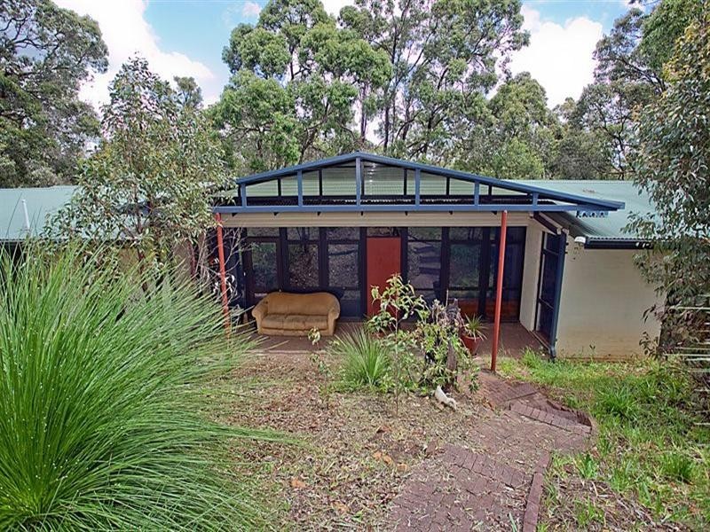 1 Cabarita Road, Kalamunda WA 6076