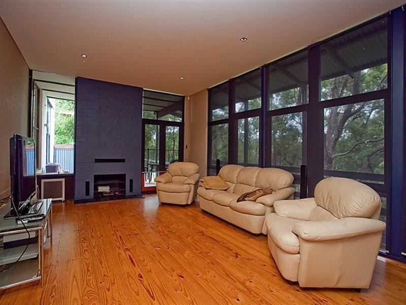 1 Cabarita Road, Kalamunda WA 6076