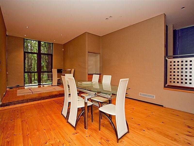 1 Cabarita Road, Kalamunda WA 6076