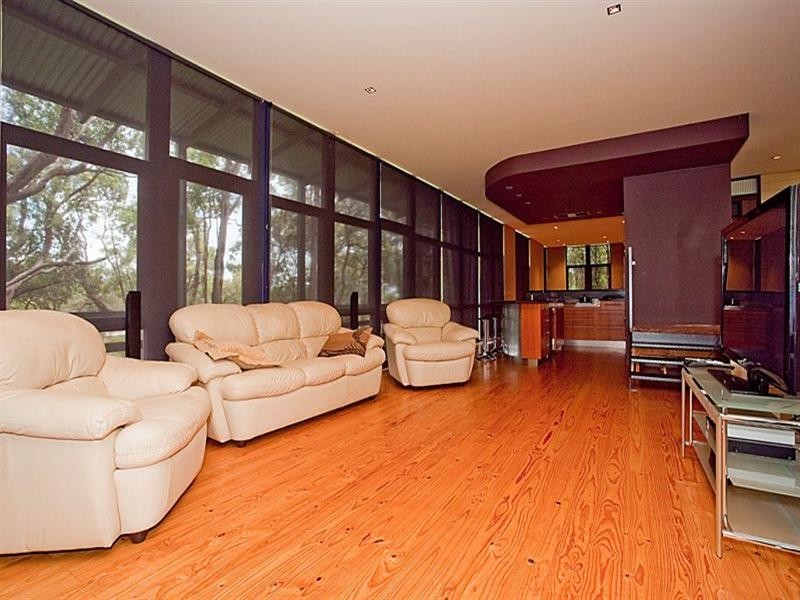 1 Cabarita Road, Kalamunda WA 6076