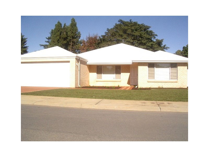 29 Azalea Gardens, Forrestfield WA 6058