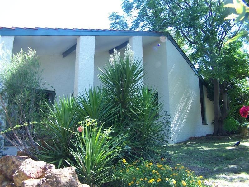 11 Burrinjuck Road, Gooseberry Hill WA 6076