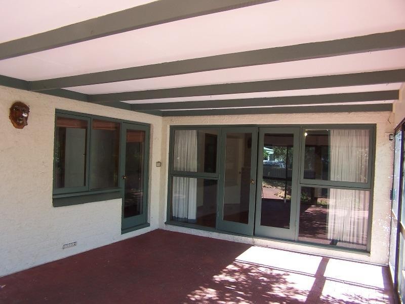 11 Burrinjuck Road, Gooseberry Hill WA 6076