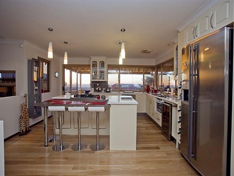 9 Simeon Close, Kalamunda WA 6076