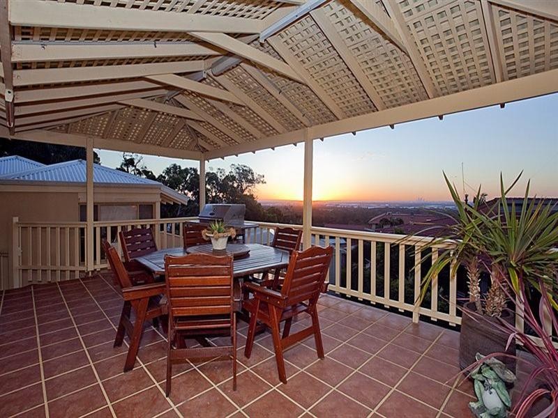 9 Simeon Close, Kalamunda WA 6076