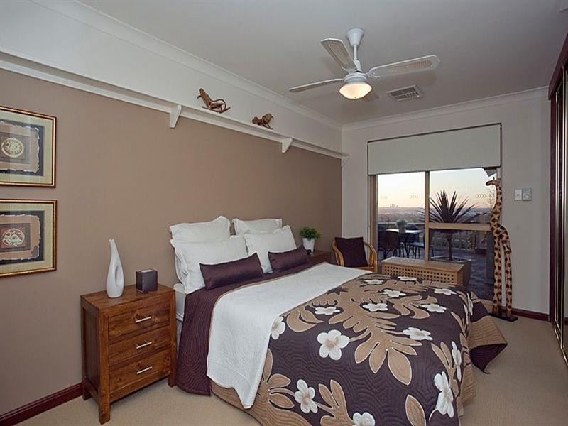 9 Simeon Close, Kalamunda WA 6076