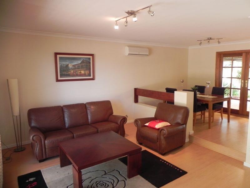 21 Landers Road, Lesmurdie WA 6076