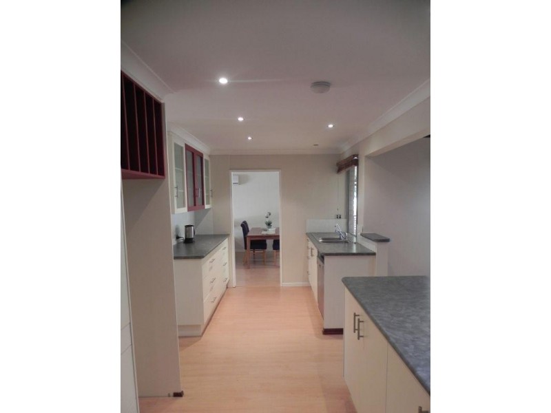 21 Landers Road, Lesmurdie WA 6076