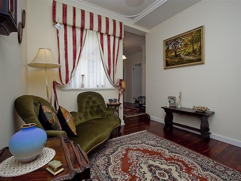 13 Springdale Road, Kalamunda WA 6076