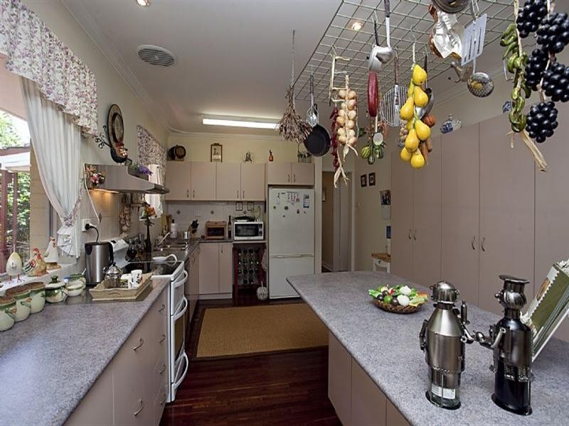 13 Springdale Road, Kalamunda WA 6076